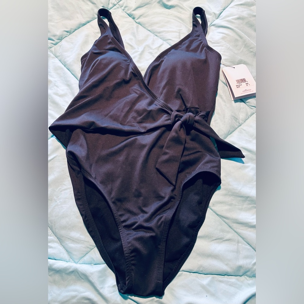 NWT Dolfin Aquashape Swimwear Black one piece Built in bra Tummy Control Size 12